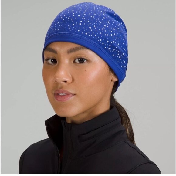 New Lululemon Fleece Reflective Running Beanie Sm/Med - Picture 1 of 12